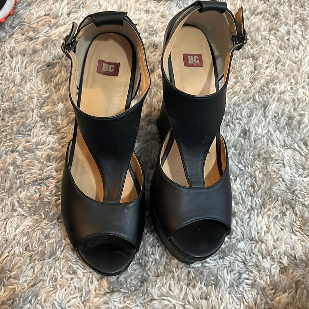 Black BC wedges